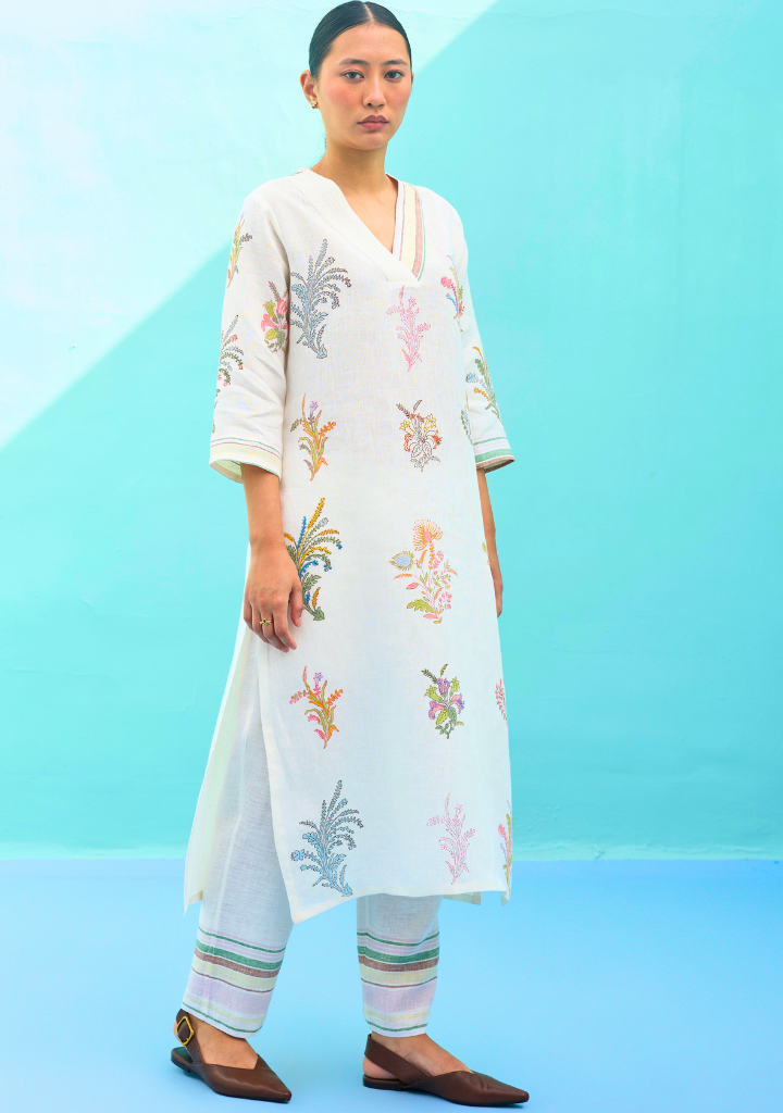 Zura Floral Embroidered Kurta