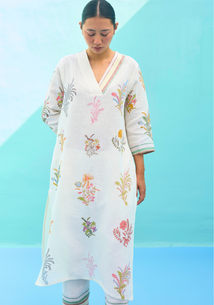 Zura Floral Embroidered Kurta