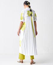 Back Pleat Floral Dress