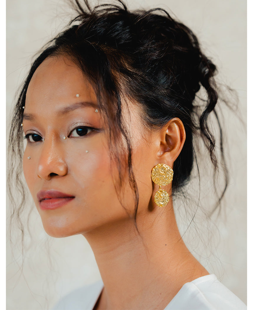 Do-Chaand-Earrings-Gold-B.jpg