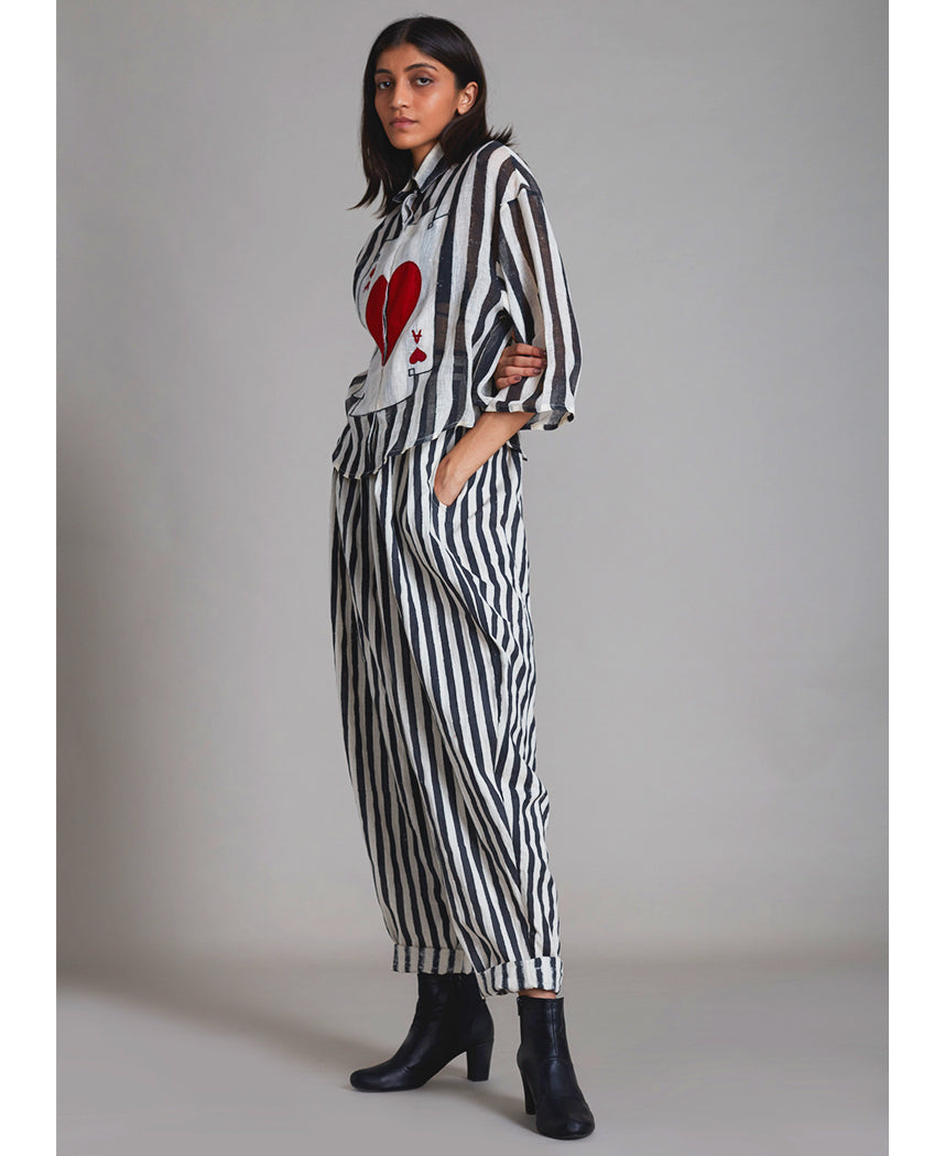 Ikka-Linen-Shirt-Black-Stripes-B_bf7979e3-8b6f-4665-8441-7a65815fffa1.jpg