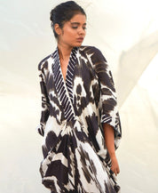 Mono Sketchpen Kaftan