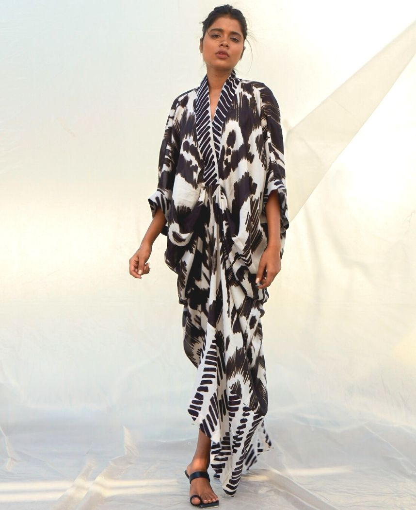 Mono Sketchpen Kaftan
