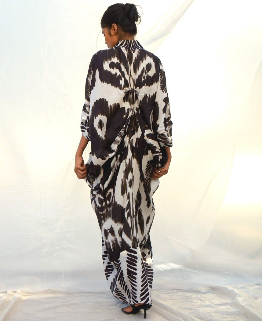Mono Sketchpen Kaftan