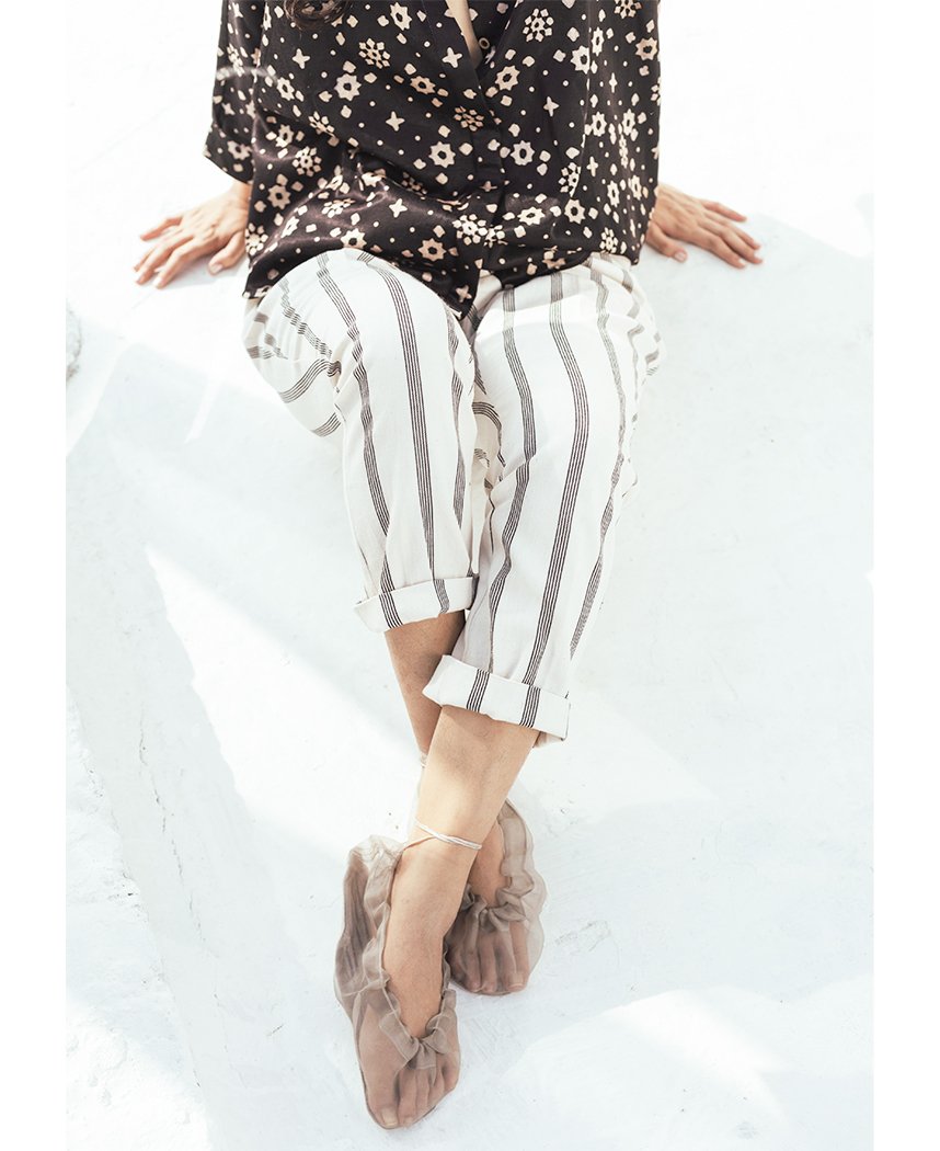 Monochrome Pleat Pants