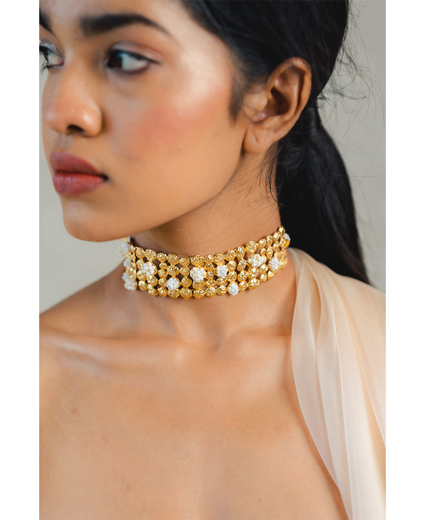 Noor Choker