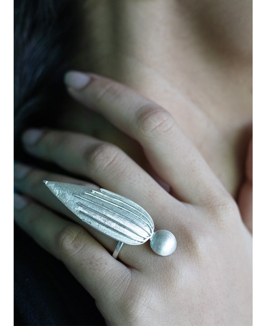 Tuscany Petal Dot Ring